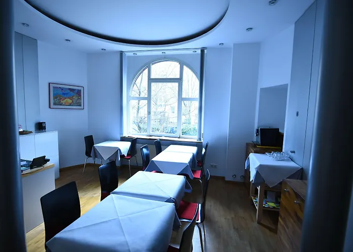 Hotel Art-hotel Robert Mayer 3*